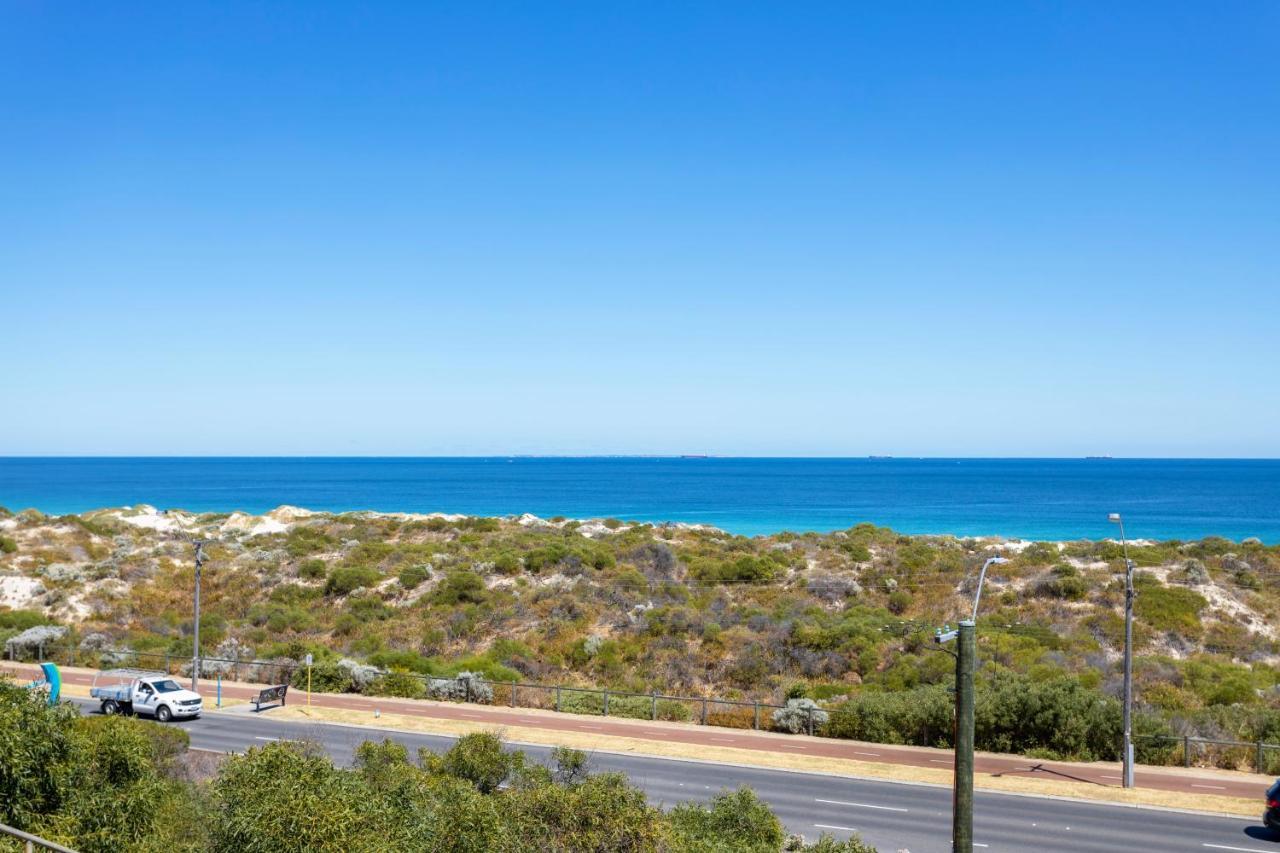 Scarborough Beachlife Apartment - Executive Escapes Perth Exterior photo